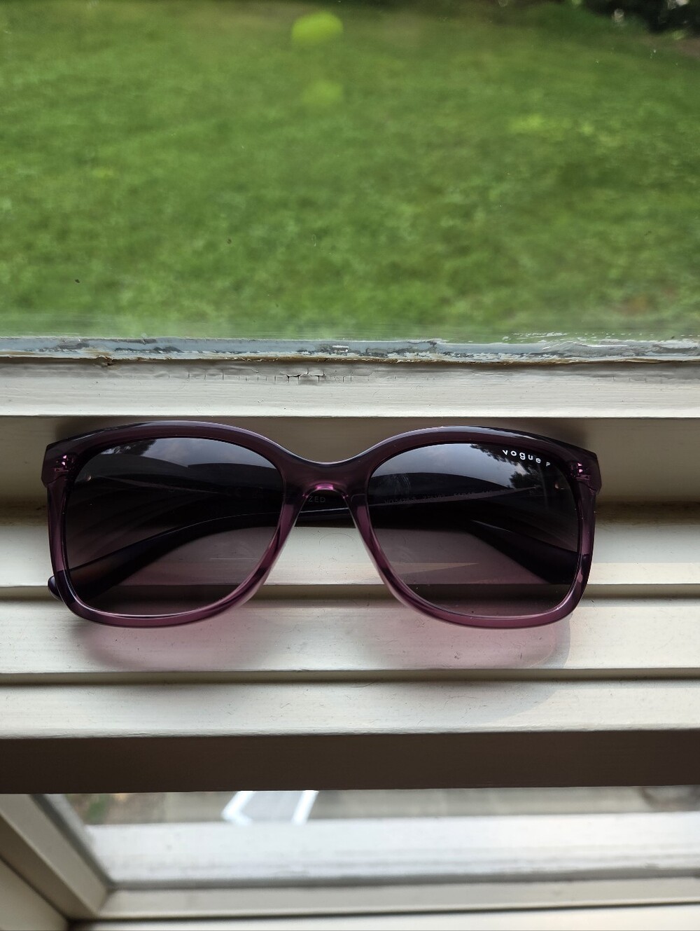 Vogue Oversized Sunglasses in Purple Gradient. NWOT